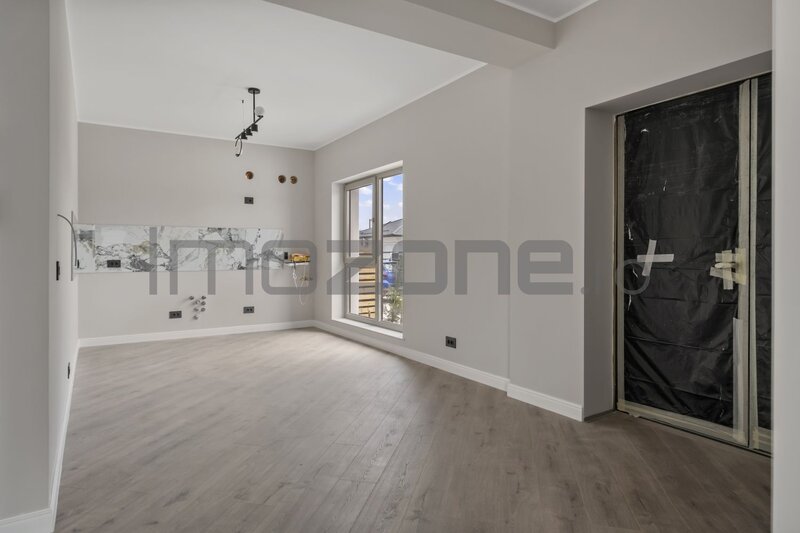 Vila individuala, 4 camere, finisata complet, toate utilitatile, comision 0%.