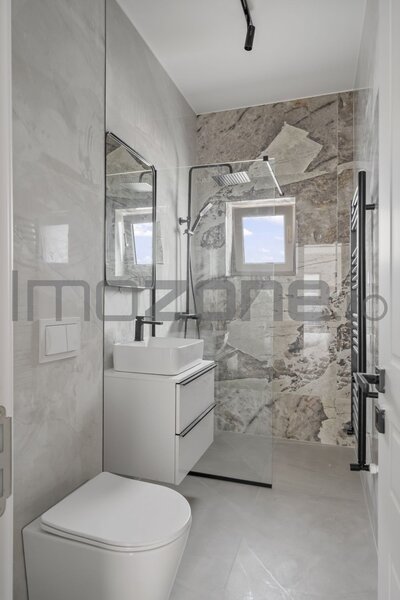 Vila individuala, 4 camere, finisata complet, toate utilitatile, comision 0%.